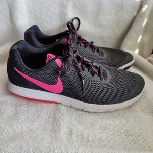 Nike Black and Pink Women's Running Shoe